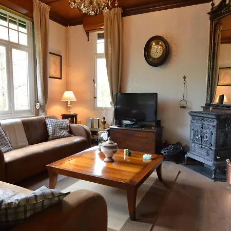 Cozy Holiday Home With Forest Nearby In Ardennes Semesterbostad *