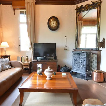 Cozy Holiday Home With Forest Nearby In Ardennes Semesterbostad *