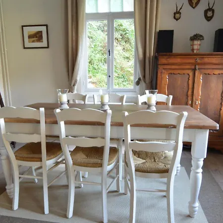 Semesterbostad Cozy Holiday Home With Forest Nearby In Ardennes Verlaine